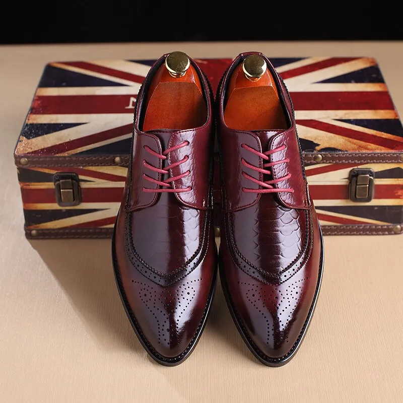 2020 High Quality Italian Leather Shoes Men Fashion Business Shoes Casual Shoes Pointed Toe Shoes Wedding Flat Dress Party Shoes