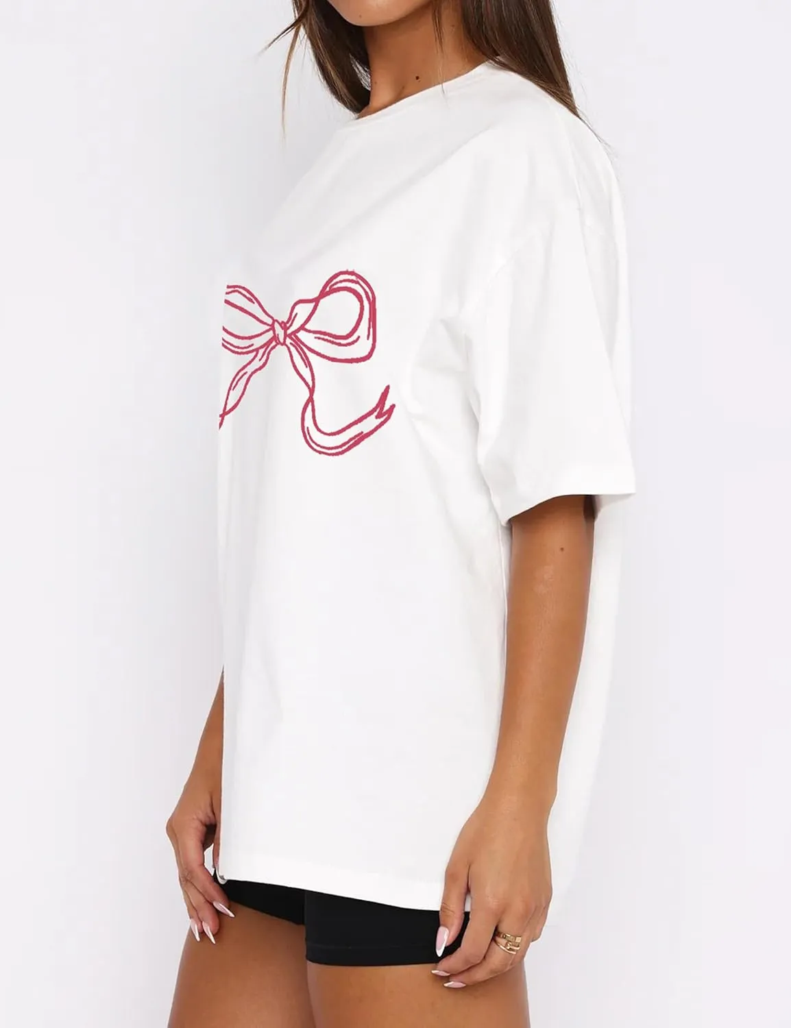 MISSACTIVER Women’s Oversized Bow Graphic T-Shirt Drop Shoulder Short Sleeve Graphics Tee Shirt Casual Outfit Going Out Top