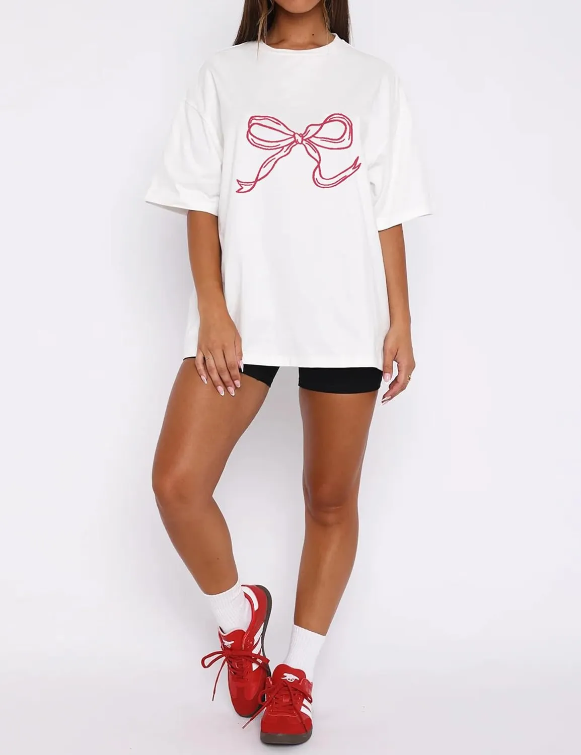 MISSACTIVER Women’s Oversized Bow Graphic T-Shirt Drop Shoulder Short Sleeve Graphics Tee Shirt Casual Outfit Going Out Top