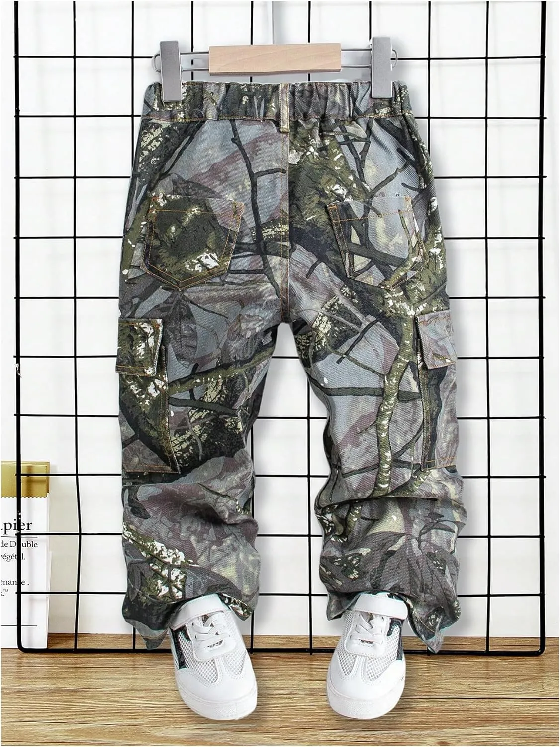 WDIRARA Boy's Zipper Fly Flap Pocket Cargo Pants Straight Leg Camo Denim Trousers