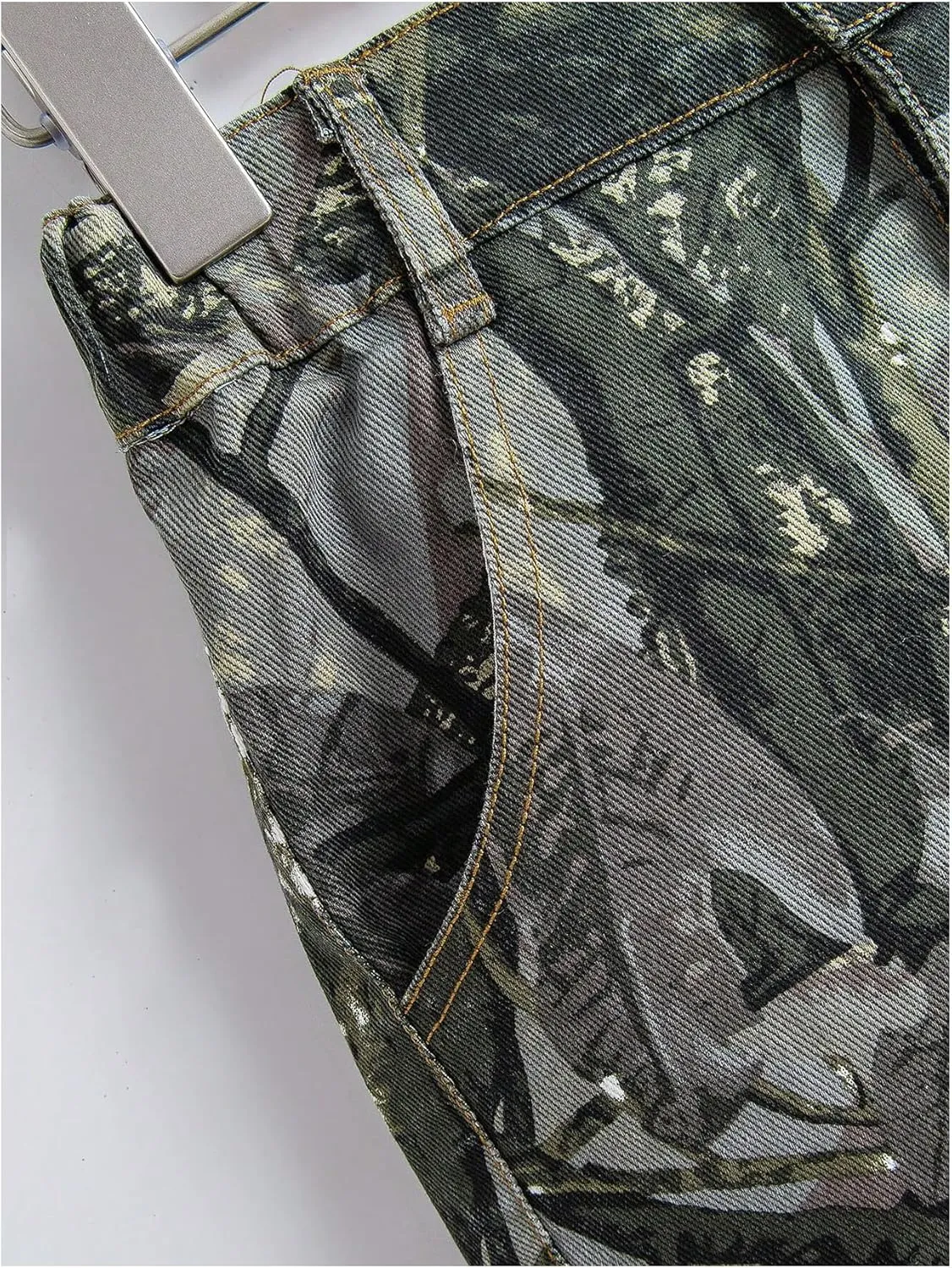 WDIRARA Boy's Zipper Fly Flap Pocket Cargo Pants Straight Leg Camo Denim Trousers