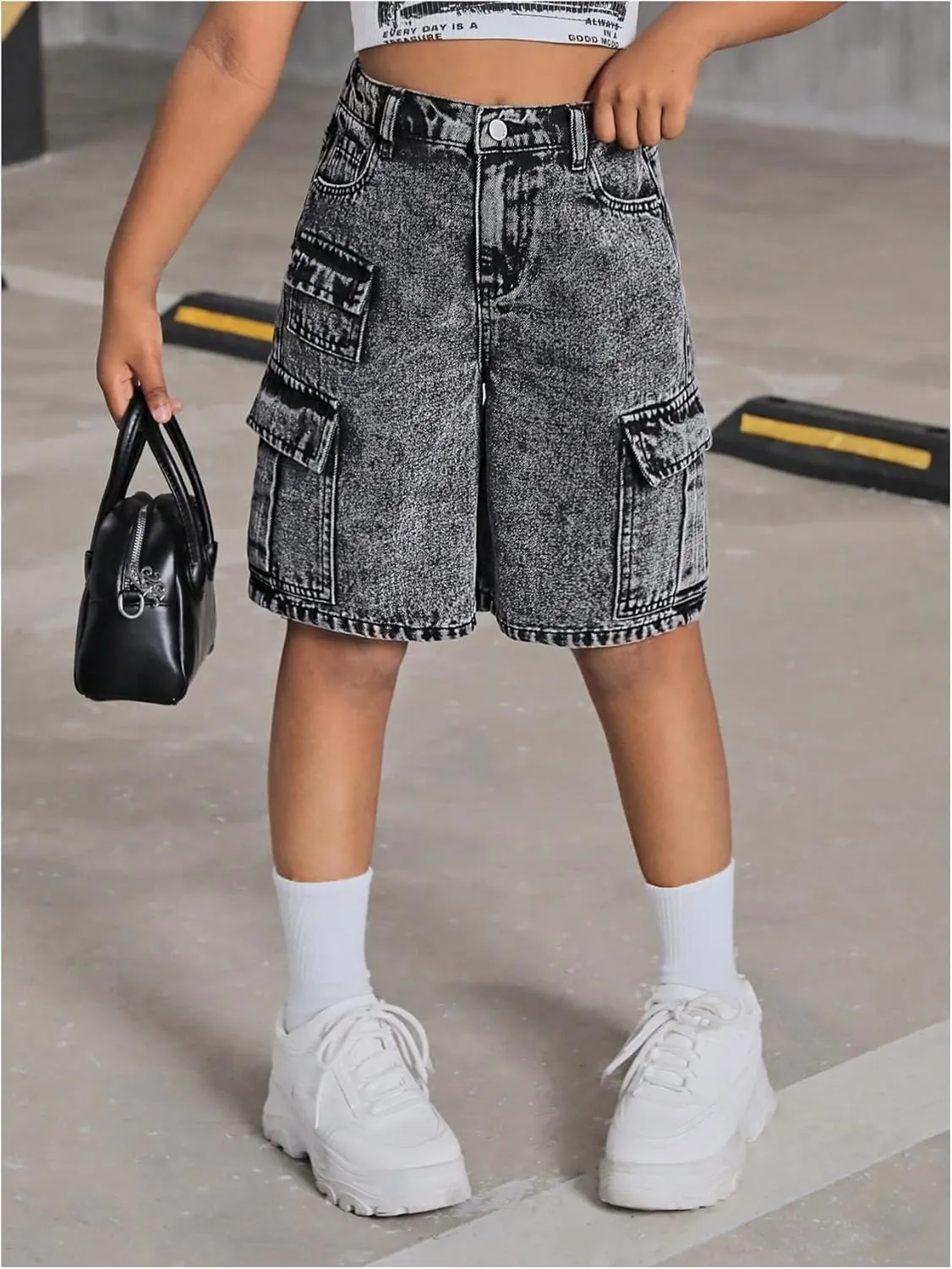 WDIRARA Girl's High Waisted Denim Bermuda Cargo Shorts Straight Leg Flap Pocket Jean Shorts