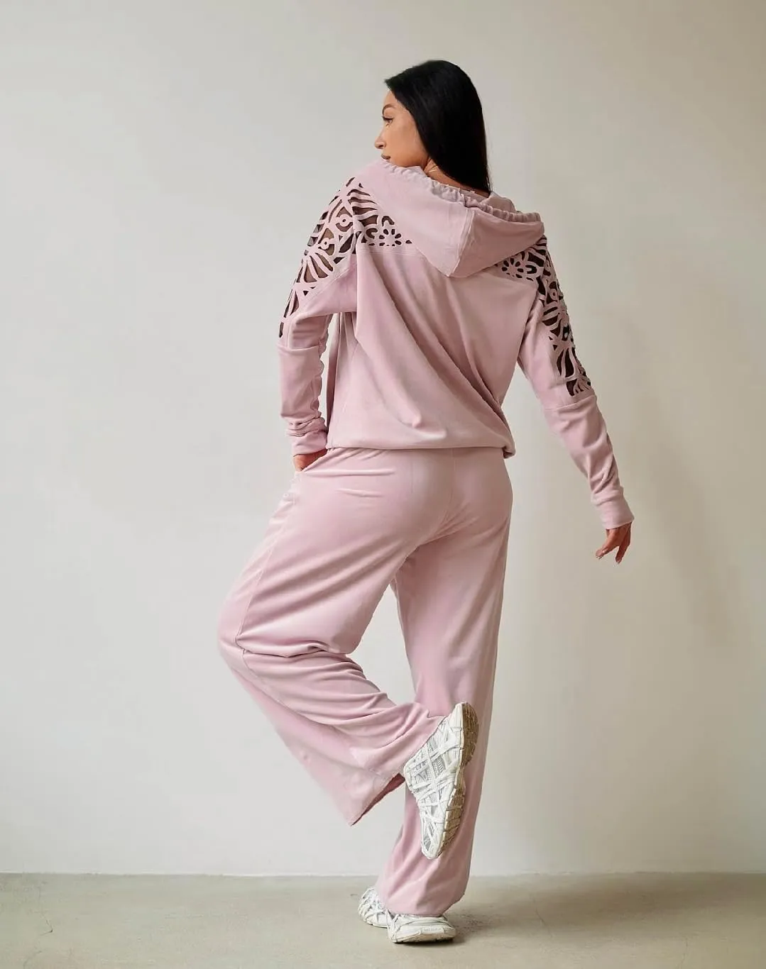 Womens 2 Piece Long Sleeve Sweatsuit Outfit Spring Fall Casual Tracksuit Lounge Set High Quality Fabric Unique Design