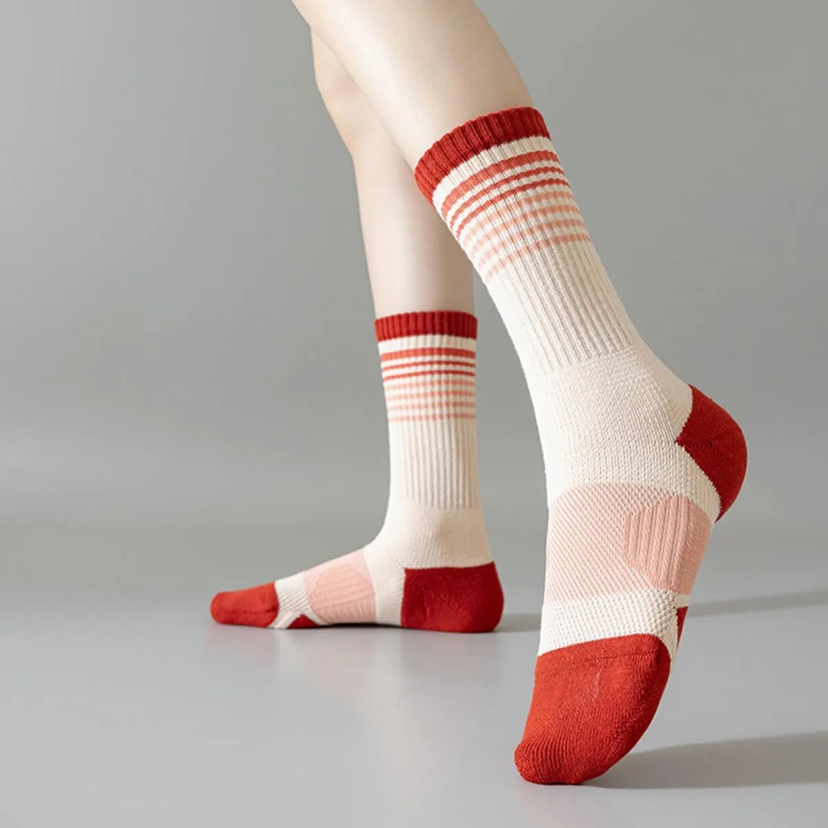 Women's Athletic Cushioned Crew Socks Ladies Sports Running Calf Socks Soft Cotton Striped Retro Socks for Girls